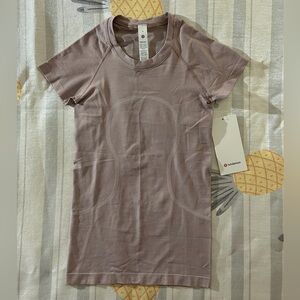 Lululemon Swiftly Tech Short Sleeve Shirt